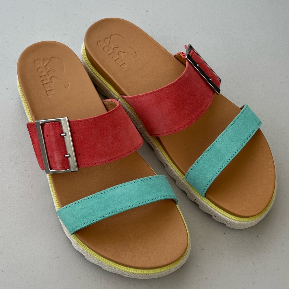 SOREL ROAMING BUCKLE SLIDE SANDAL- Hot Coral/Sea Salt (size 10.5)